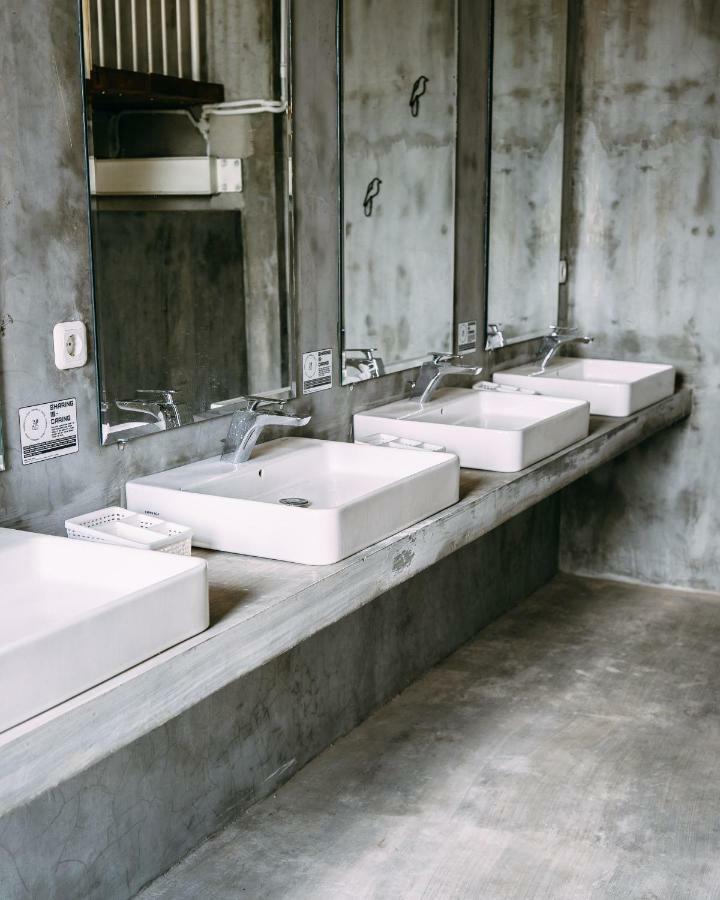 So! Boutique Hostel Malang Eksteriør bilde